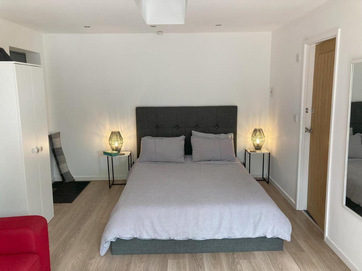 Beautiful Detached Private Annex In Great Location Apartment Manchester Exterior foto